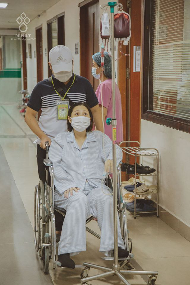 Câu chuyện ngày Quốc tế Hạnh phúc: Thai phụ 37 tuần bị ung thư máu vượt cạn thành công nhờ hơn 200 người hiến máu, cuộc sống và tình người thật kỳ diệu biết bao - Ảnh 4.