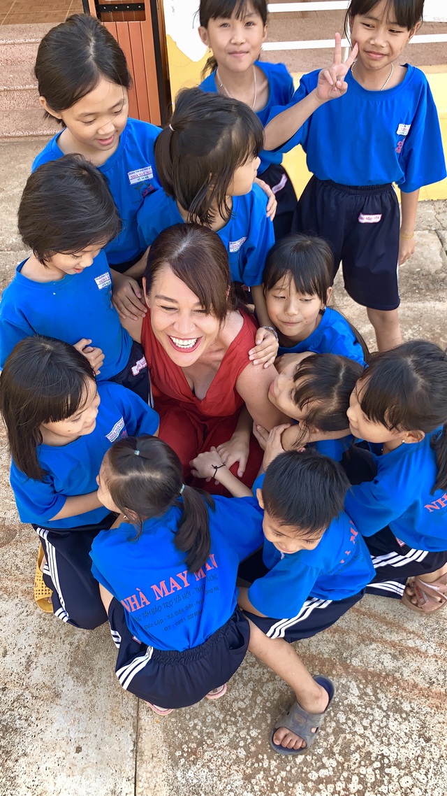 Hoàng Nữ Ngọc Tim – người phụ nữ Thụy Sĩ dành trọn trái tim cho người khuyết tật Việt Nam: “Bây giờ, tôi là người Việt Nam” - Ảnh 10.