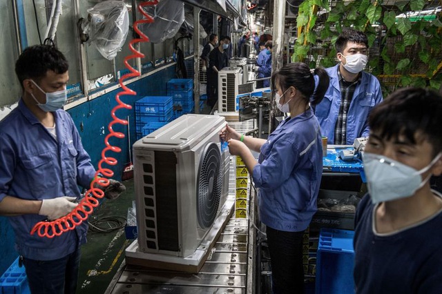 Cú sốc thứ 2 từ virus corona đang từng bước hạ gục các nhà máy ở Trung Quốc - Ảnh 2.