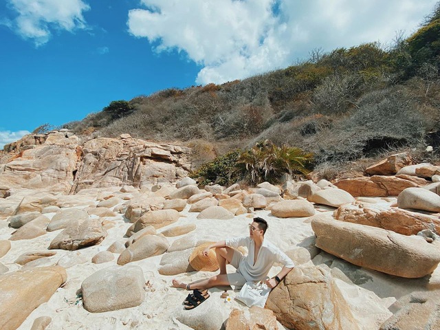 Chinh phục đảo Bình Hưng hè này chỉ với 2,8 triệu VNĐ: Vẻ đẹp hoang sơ đầy thơ mộng của 1 trong “Tứ Bình” thiên đường biển của Việt Nam - Ảnh 3.