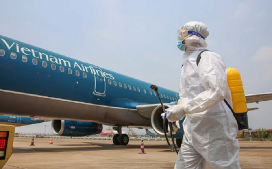 Bộ Y tế 'thông báo khẩn' tìm hành khách trên 3 chuyến bay có bệnh nhân COVID-19