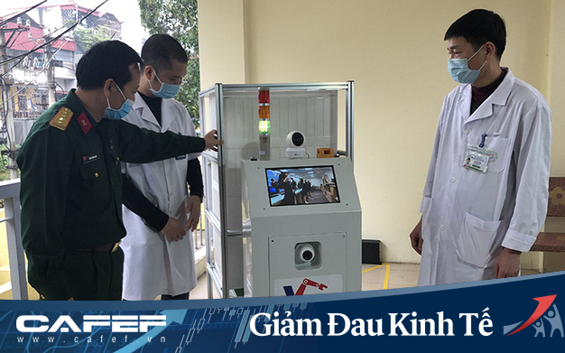 Việt Nam chế tạo thành công robot Vibot-1a phục vụ trong khu cách ly: Thay thế 3 – 5 nhân viên y tế, biết nói &quot;cảm ơn&quot;, &quot;tạm biệt&quot;, &quot;xin tránh đường&quot;