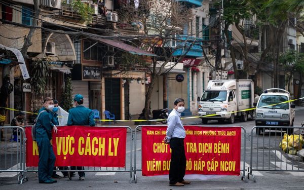 Bloomberg: Chiến lược chống dịch bị ông Trump khước từ đang giúp Việt Nam ngăn Covid-19