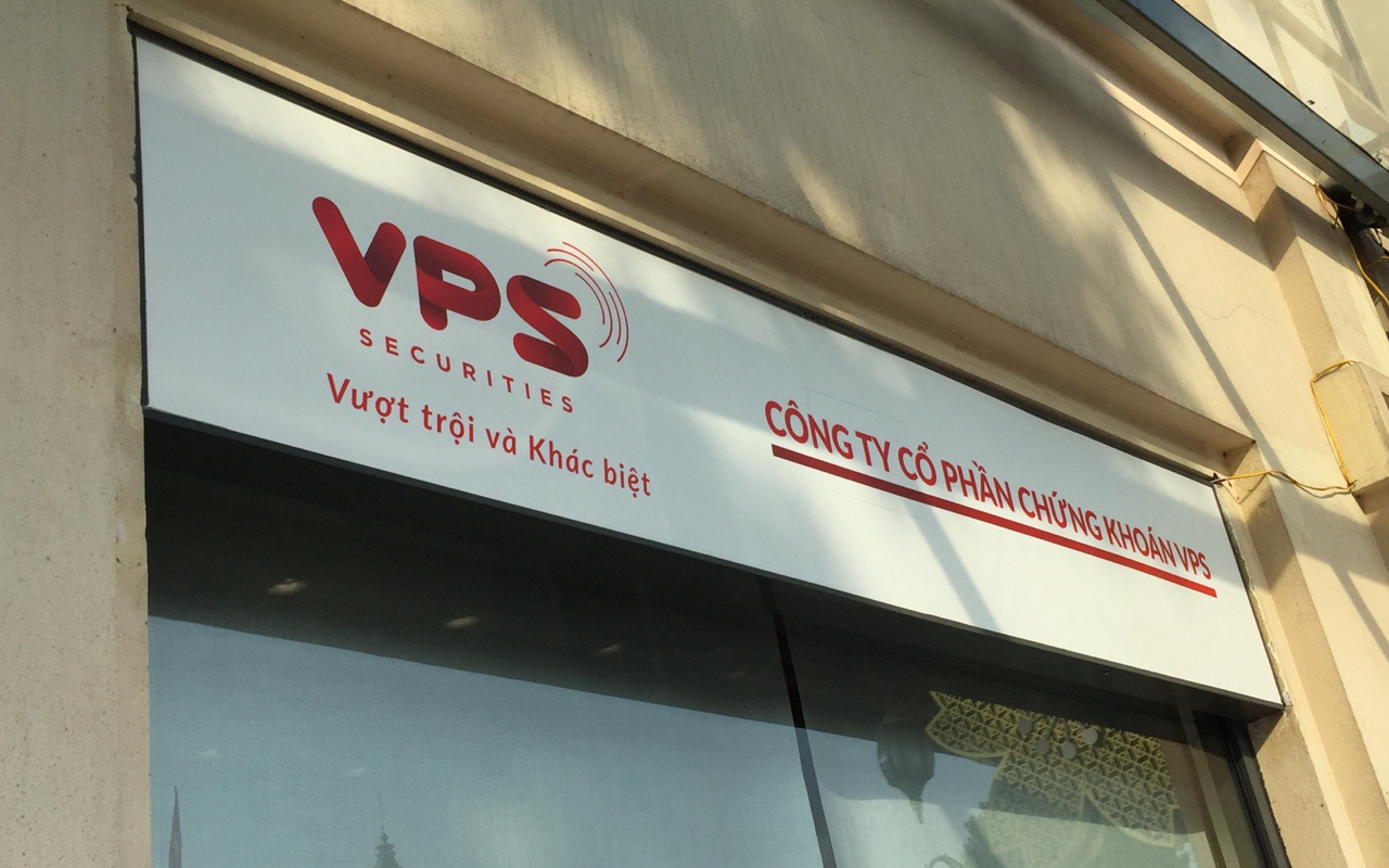 Thị phần môi giới HoSE quý 3: SSI vẫn dẫn đầu, VPS vượt mặt VNDirect, VCSC để lọt vào top 3