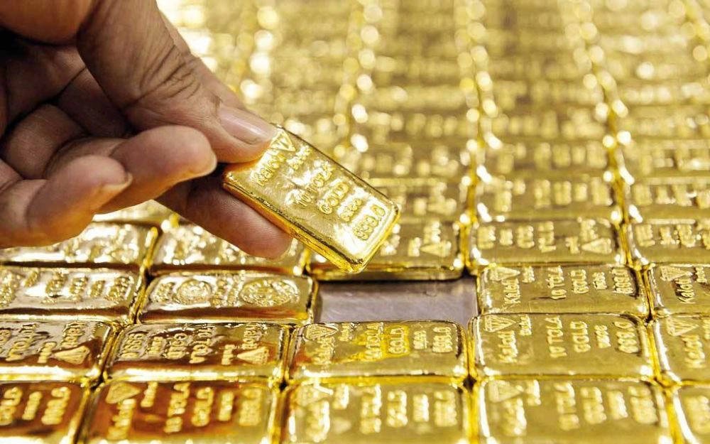 Giá vàng trong nước bất ngờ đảo chiều tăng trở lại, đắt hơn 3,7 triệu đồng/lượng so với vàng thế giới