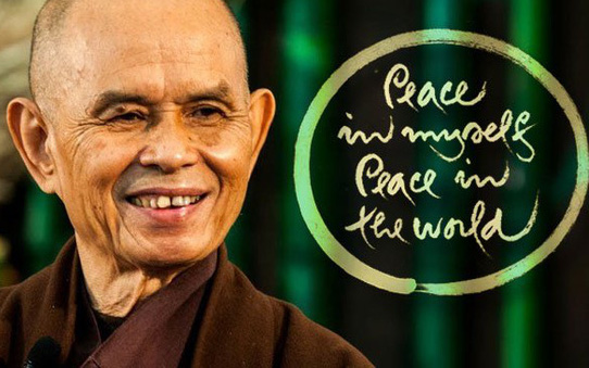 Thiền sư Thích Nhất Hạnh: Cuộc sống vừa đáng sợ vừa tuyệt vời, xin hãy mỉm cười thật nhiều vì đó mới là cách thiền định tốt nhất để hạnh phúc