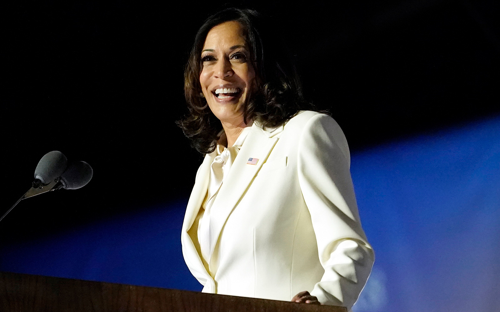 Chân dung Kamala Harris - Người phụ nữ gốc Á sắp trở thành nữ Phó Tổng thống đầu tiên trong lịch sử nước Mỹ