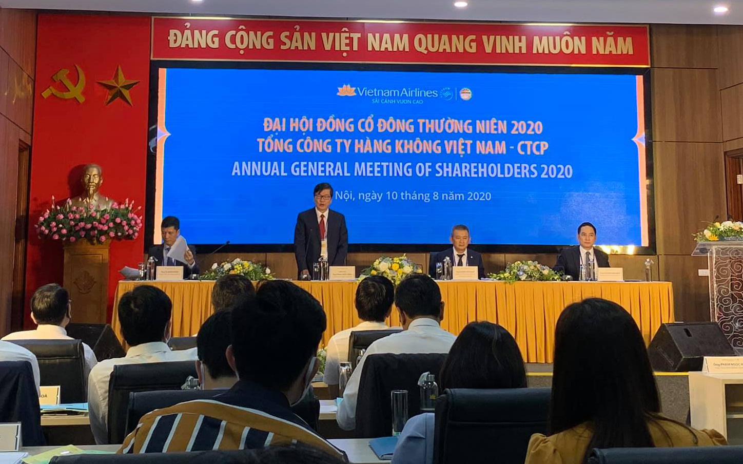ĐHĐCĐ Vietnam Airlines: Cuối tháng 8 cạn tiền, trình phương án vay 4.000 tỷ và tăng vốn chủ sở hữu 8.000 tỷ
