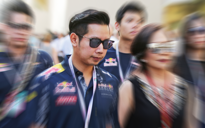 Người thừa kế gia tộc Red Bull: Từ cậu ấm kín tiếng trở thành biểu tượng của sự bất bình đẳng giàu nghèo ở Thái Lan