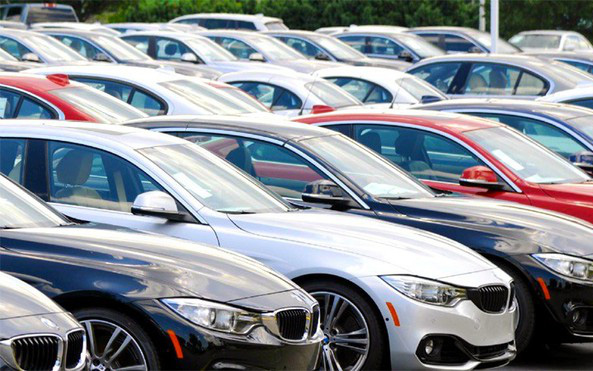 Vướng "tháng cô hồn", doanh số bán xe ô tô sụt giảm 14%