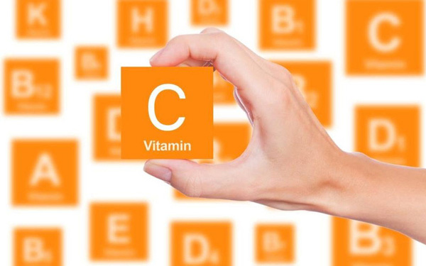 Vitamin C rất tốt nhưng không phải “thần dược”, lạm dụng dẫn tới những nguy cơ khôn lường cho sức khỏe - Ảnh 1.