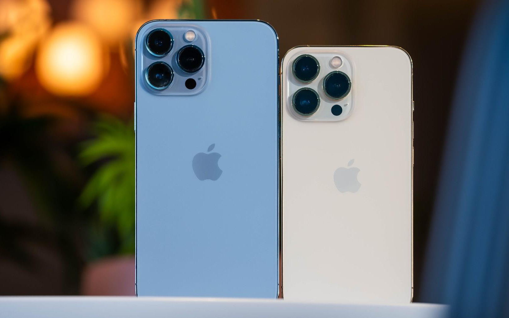Giá iPhone 13 Pro Max xách tay lao dốc, giảm gần 13 triệu đồng sau 1 tuần về Việt Nam