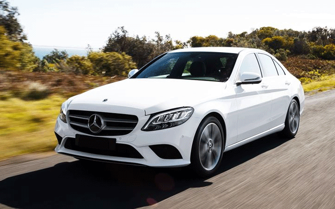 Mercedes-Benz Việt Nam triệu hồi gần 3.800 xe do lỗi túi khí