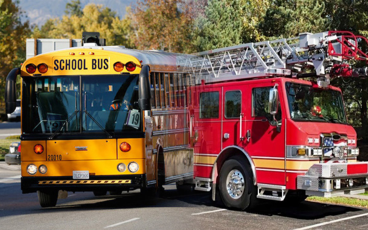 Vì sao xe cứu hỏa màu đỏ còn xe buýt trường học màu vàng, dù đều là xe ưu tiên: Câu hỏi trẻ con khiến 50 doanh nhân &quot;cứng họng&quot;, nhưng là mấu chốt thành công trong kinh doanh