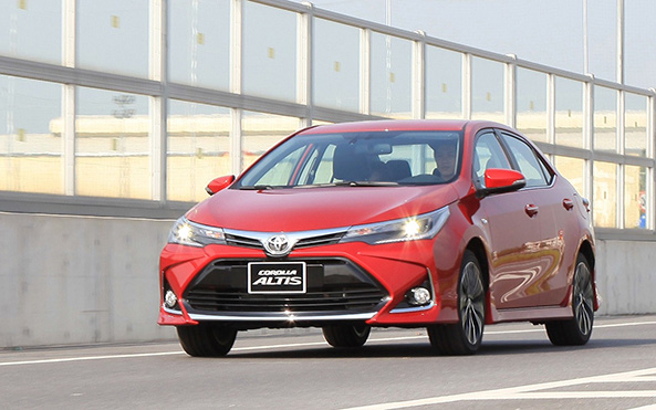 Toyota Corolla Altis 2021 hạ giá kỷ lục 80 triệu, giá tại đại lý chỉ từ 653 triệu đồng
