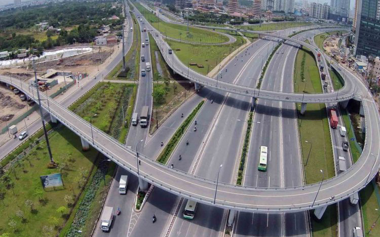 Tp.HCM đẩy nhanh tiến độ 4 dự án hạ tầng giao thông trọng điểm, hoàn thành trước năm 2025