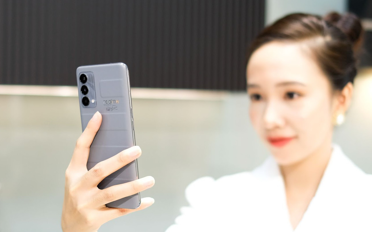 Trải nghiệm Realme GT Master Edition: Mẫu smartphone tốt nhưng khó mua