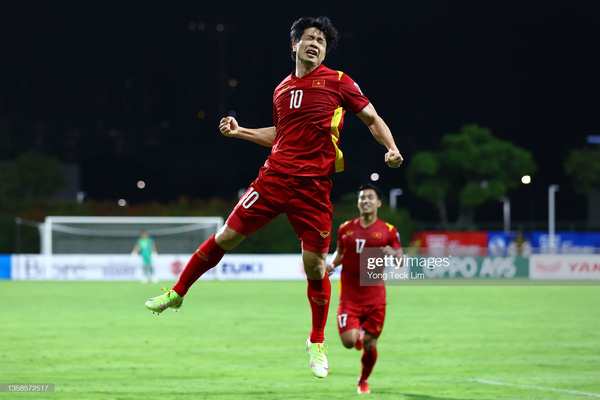 Chung kết sớm của bảng B AFF Cup gọi tên Việt Nam: Trận thắng 3-0 siêu phẩm, bộ đôi Quang Hải - Công Phượng thể hiện đẳng cấp, Hoàng Đức ấn định kết cục! - Ảnh 2.