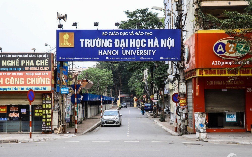 Mở rộng gấp đôi đường vào trường Đại Học Hà Nội