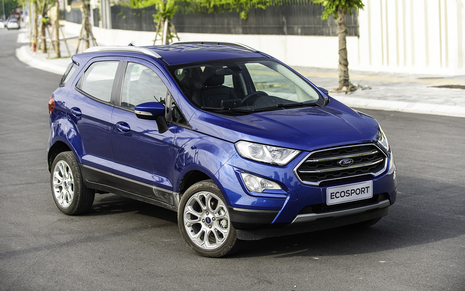 Ford EcoSport giảm mạnh 80 triệu đồng, cạnh tranh cùng Kia Seltos, Kona