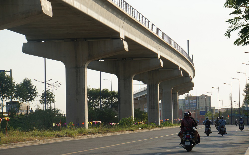 Hai tuyến metro đang “kẹt vốn”