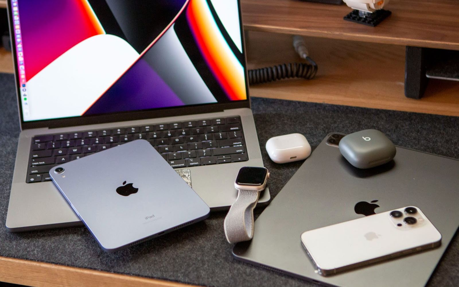 iPhone 12 cùng hàng loạt iPad, MacBook sắp giảm giá 20-40% tại Việt Nam