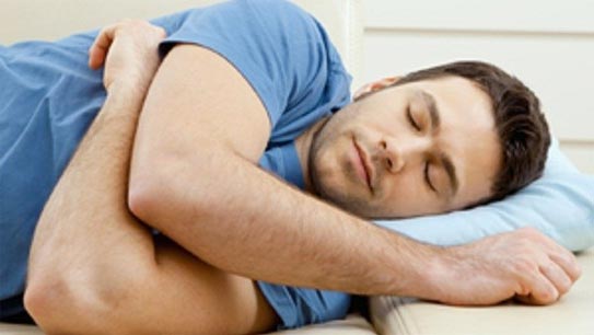 3 tư thế ngủ khiến nam giới trở nên yếu đuối, sinh lực tiêu hao: 2/4 là thói quen 80% phái mạnh mắc phải, thay đổi ngay cách này mới tốt cho sức khỏe - Ảnh 2.