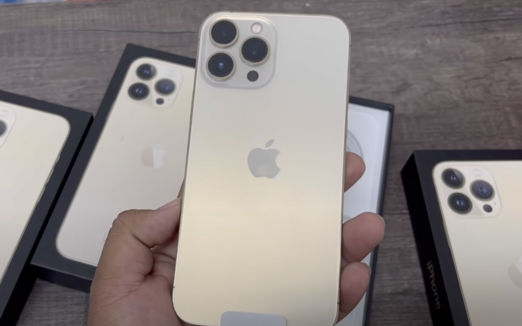 'Tôi bị khách cướp iPhone 13 Pro Max khi giao máy ngoài đường'