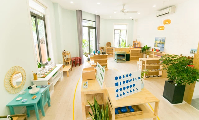 Đi đâu cũng thấy trường mầm non Montessori, học phí không hề rẻ, dao động từ 6 tới 15 triệu đồng/ tháng: Có gì khác biệt trong việc giáo dục măng non? - Ảnh 4.