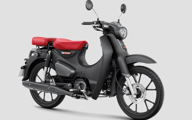 Honda Super Cub C125 đen nhám chênh sốc 80 triệu đồng, giá cao bằng SH 125i