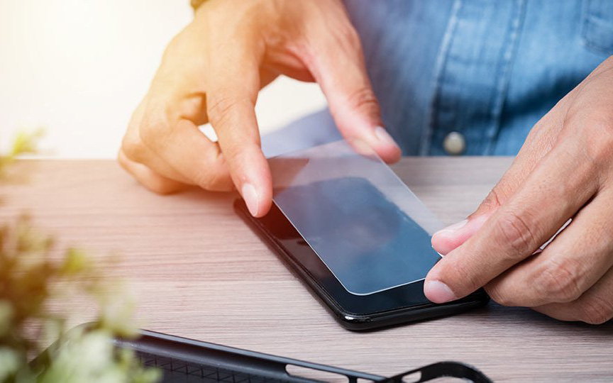 Ai cũng nghĩ dán màn hình cho smartphone là điều vô cùng cần thiết để bảo vệ điện thoại, nhưng có thực sự hiệu quả như bạn nghĩ?