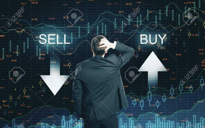 FiinGroup: Cổ phiếu Chứng khoán kém hấp dẫn hơn cổ phiếu Ngân hàng trong năm 2022