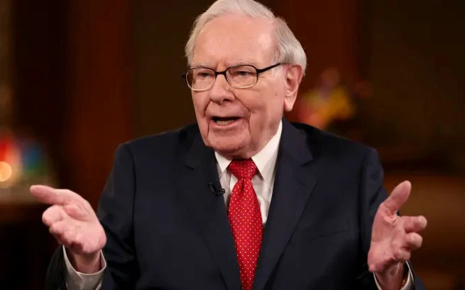 Nhà đầu tư Warren Buffett: Thước đo của thành công không phải là số tiền trong tài khoản, mà là có bao nhiêu người yêu thương bạn