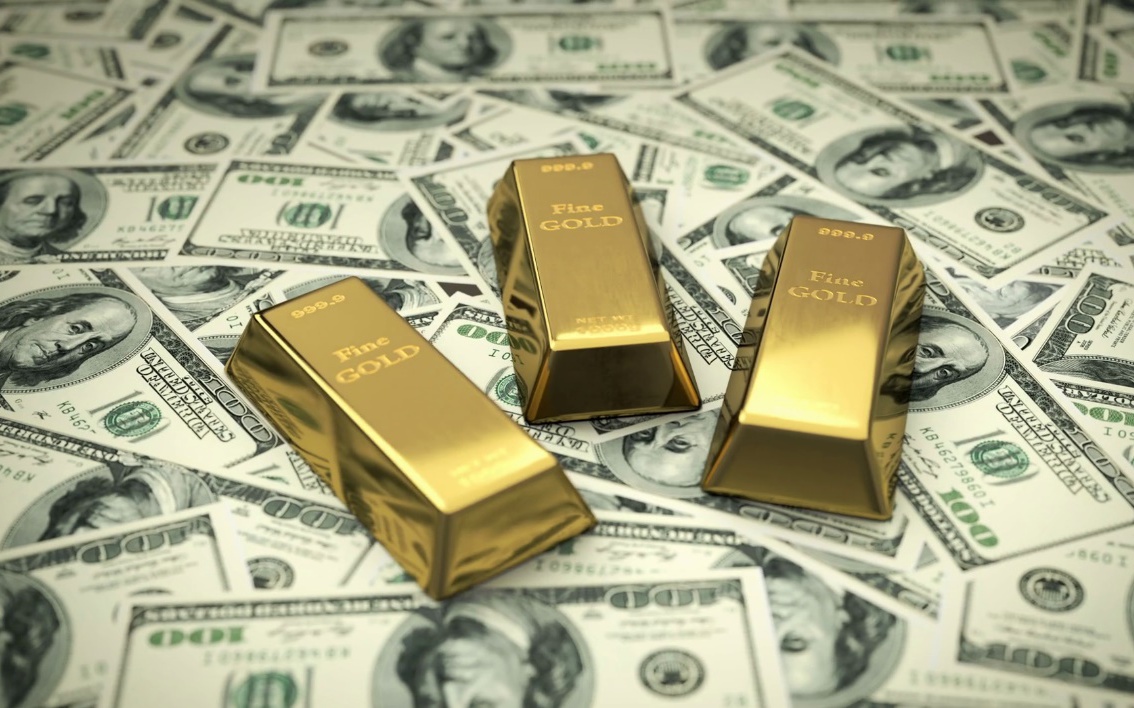 Lần đầu tiên trong 20 năm USD gần ngang giá Euro, giá vàng vẫn thấp nhất 9 tháng