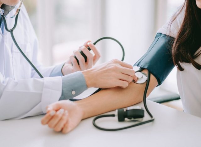 5 tác động không ngờ khi bạn ăn gạo trắng mỗi ngày: Cần lưu ý 2 điểm sau - Ảnh 4.