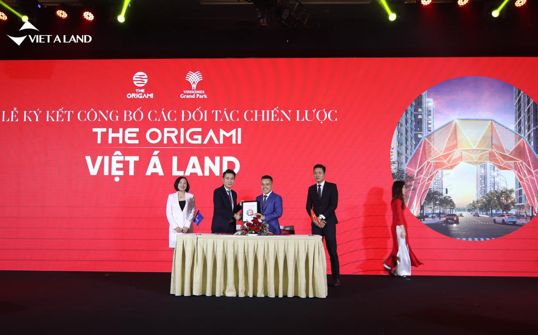 Việt Á Land ký kết hợp tác dự án Vinhomes Grand Park