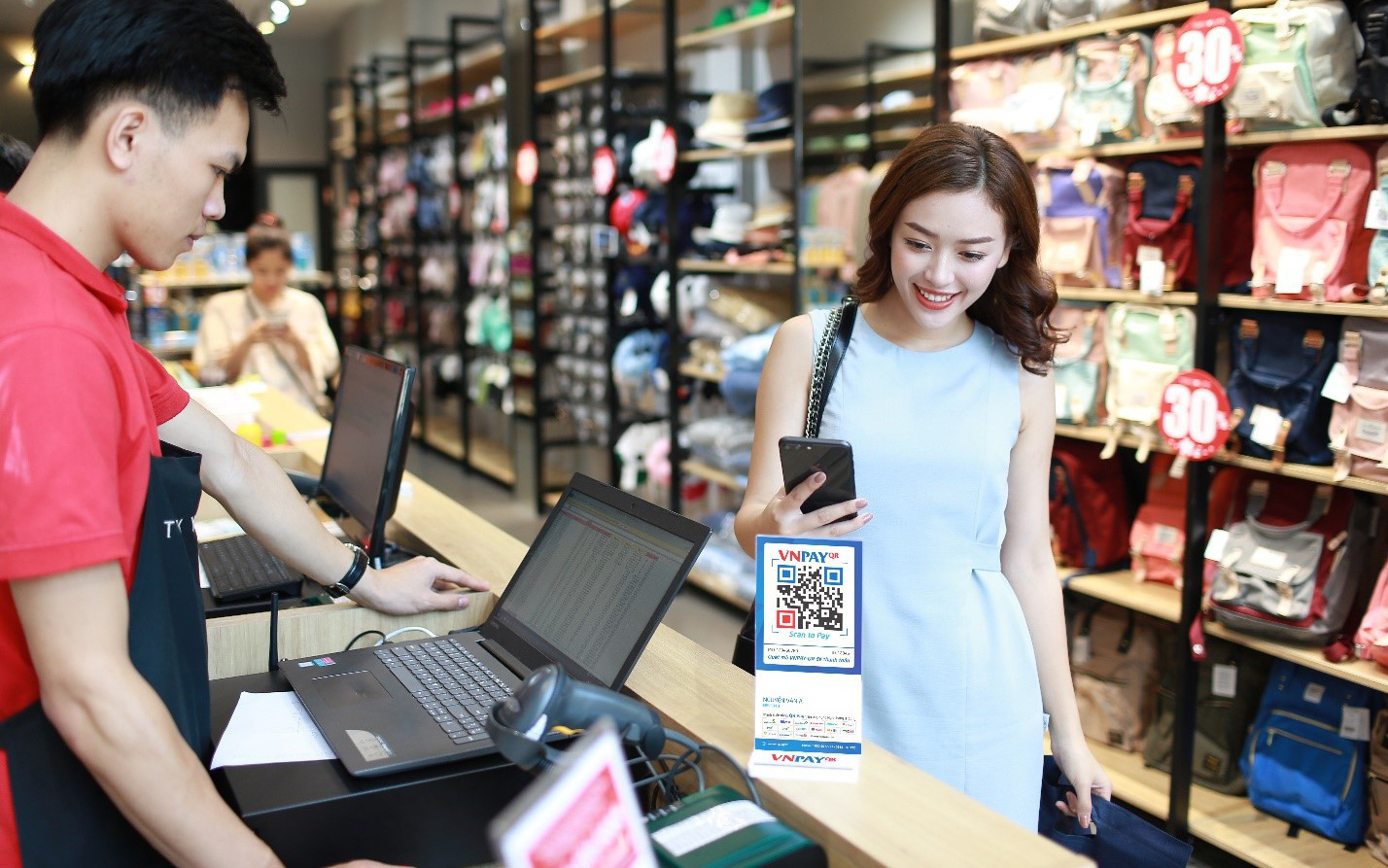 Fintech hàng đầu Việt Nam "bùng nổ" dịp cuối năm với ưu đãi tặng xe, tặng nhà