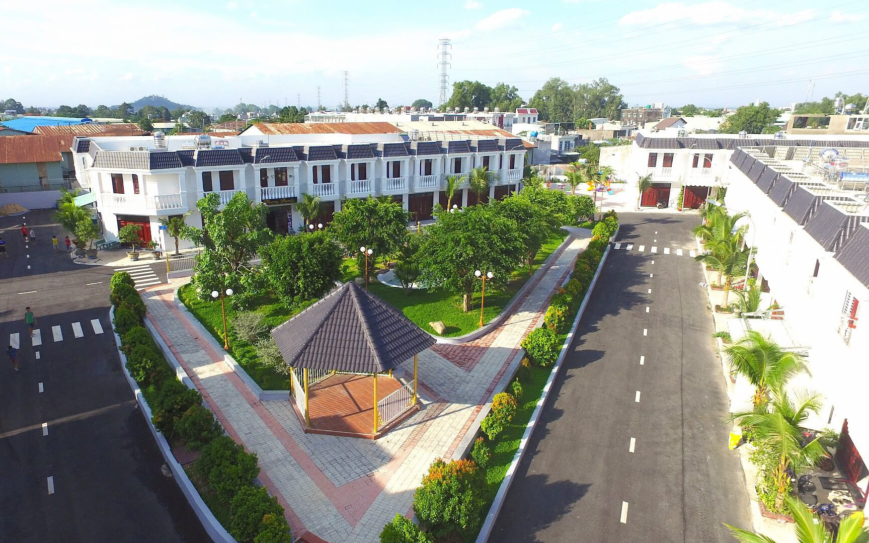 Mua nhà đẹp, nhận sổ trao tay tại Champaca Garden