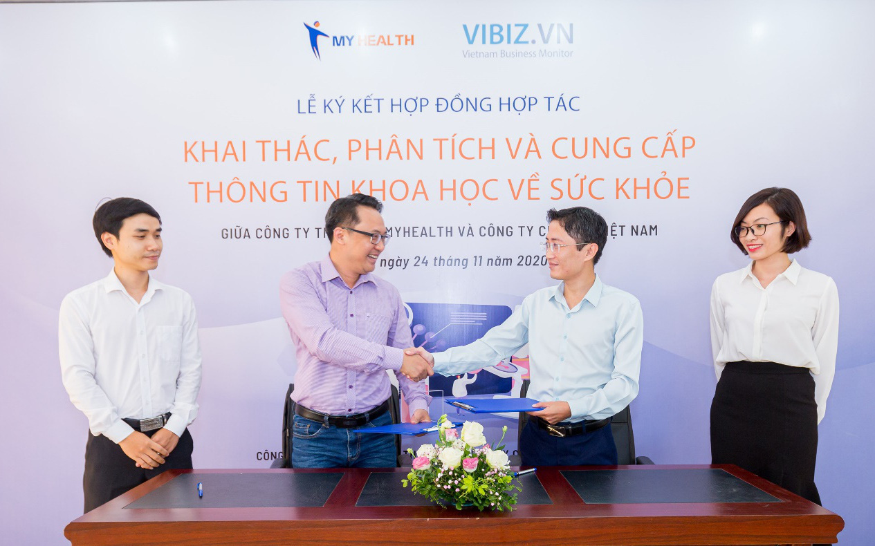 Lễ ký kết Hợp đồng khai thác, phân tích và cung cấp thông tin khoa học về sức khỏe