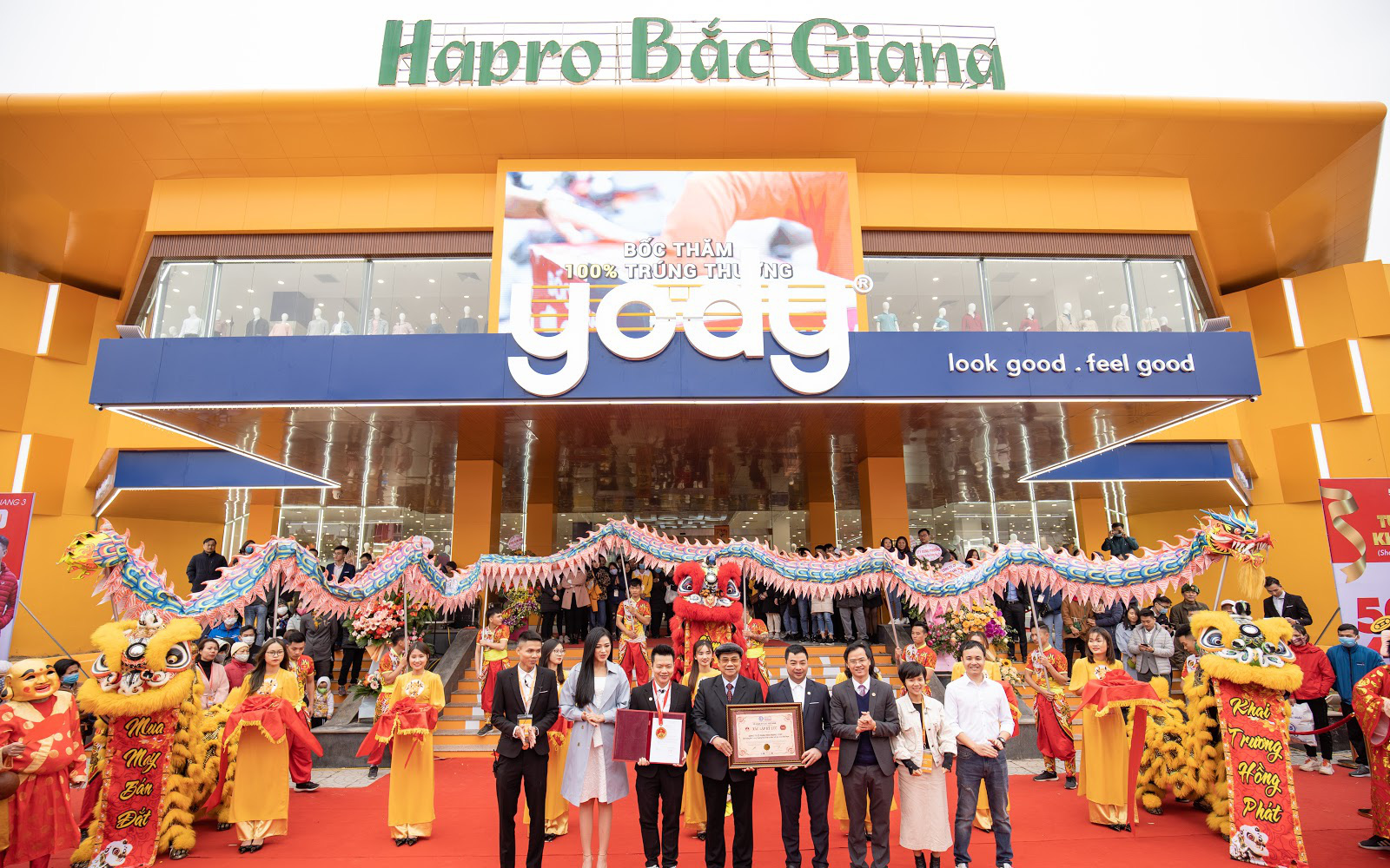 Thương hiệu Việt đầu tiên sở hữu showroom thời trang lớn bậc nhất Đông Nam Á