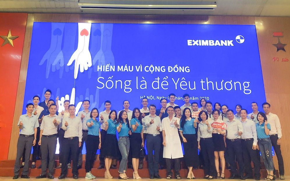 Eximbank tổ chức ngày hội hiến máu nhân đạo “Sống là để yêu thương”