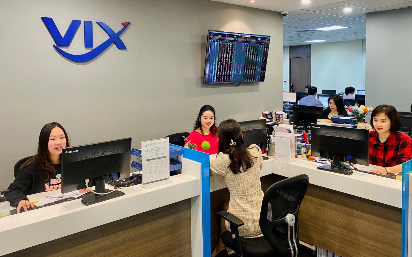 Bứt phá lợi nhuận, Chứng khoán VIX lọt Top chỉ số EPS ngành chứng khoán năm 2020 với 2.571 đồng