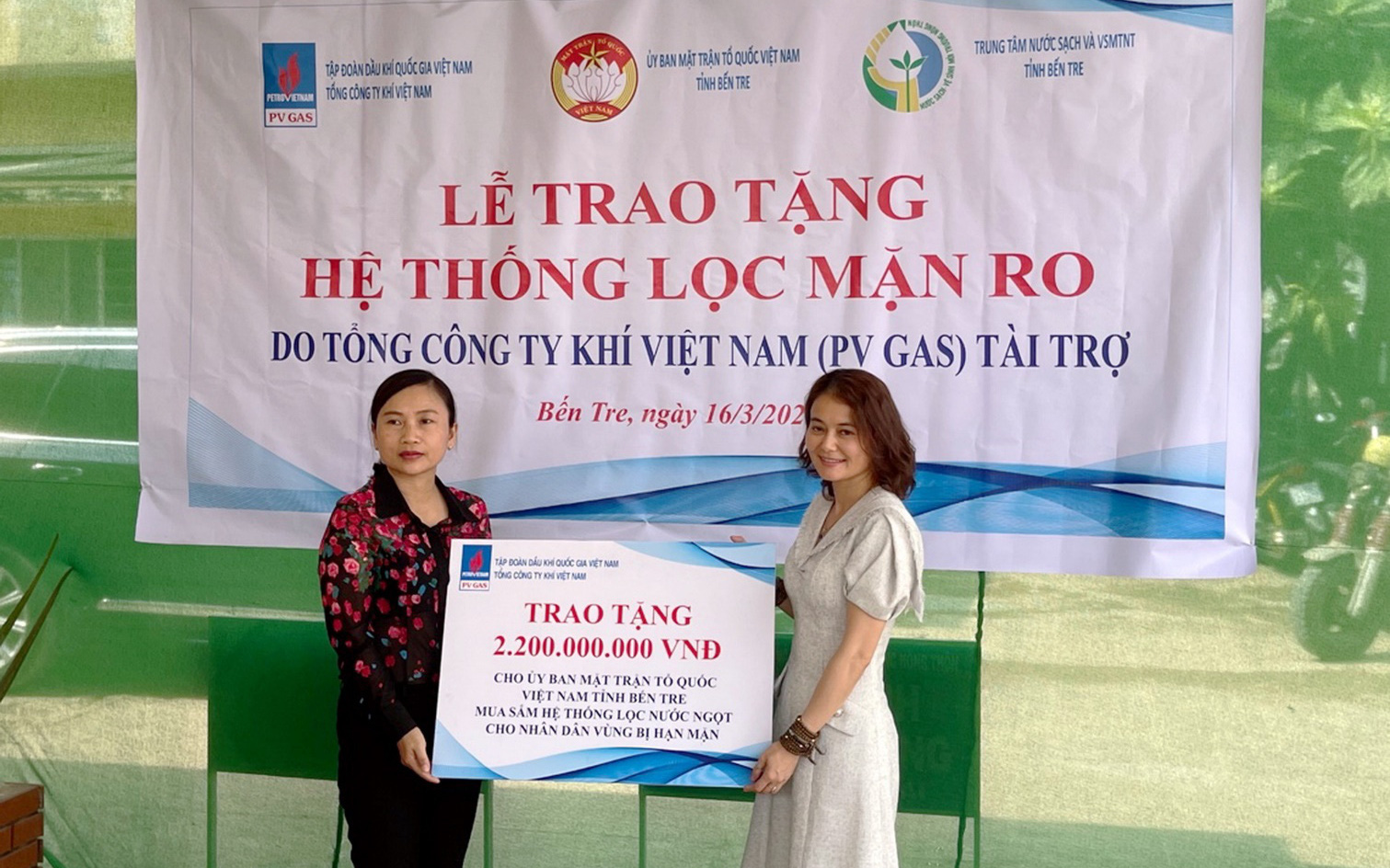 PV GAS trao tặng thêm 2 hệ thống lọc nước ngọt tại Bến Tre