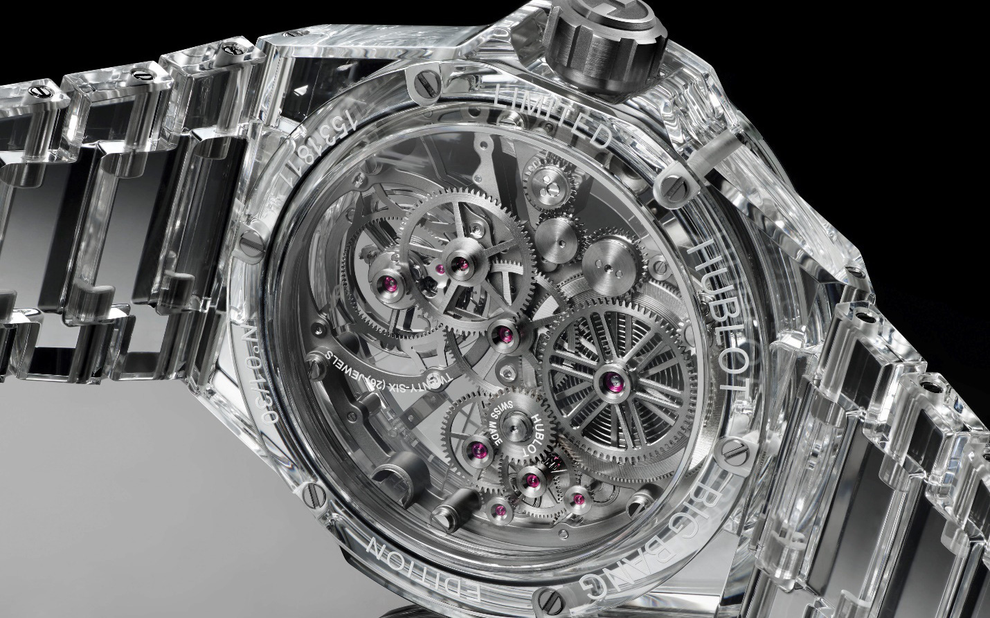 Hublot chinh phục đỉnh cao mới của Sapphire với Big Bang Integral Tourbillon Full Sapphire