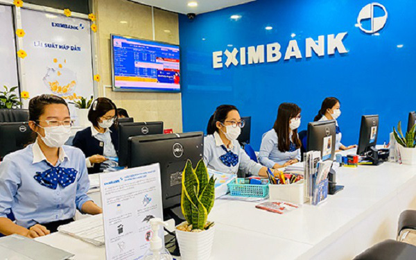 Eximbank chăm sóc khách hàng thân thiết