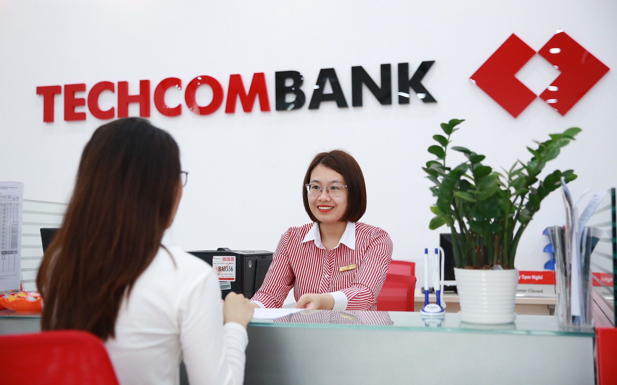 Techcombank là “ngân hàng bán lẻ được tin dùng nhất tại Việt Nam” và Top6 Châu Á Thái Bình Dương năm 2021