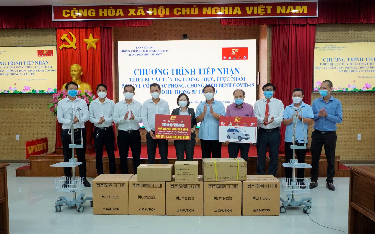 Hệ thống 5F trao quà 1,744 tỷ đồng góp sức chống Covid 19