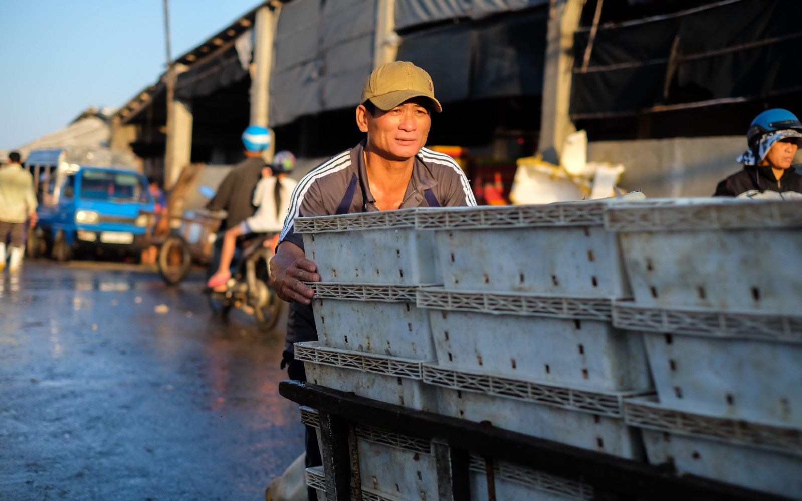 Khi các giải pháp tài chính “bình dân” được khai sinh đúng thời điểm