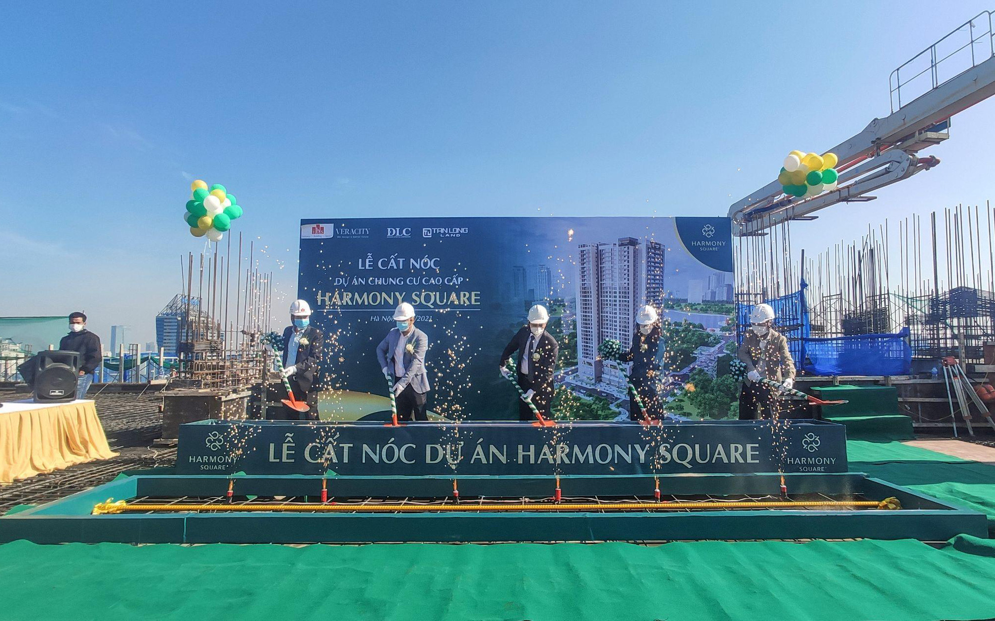 Tưng bừng sự kiện cất nóc tòa căn hộ Harmony Square, Thanh Xuân