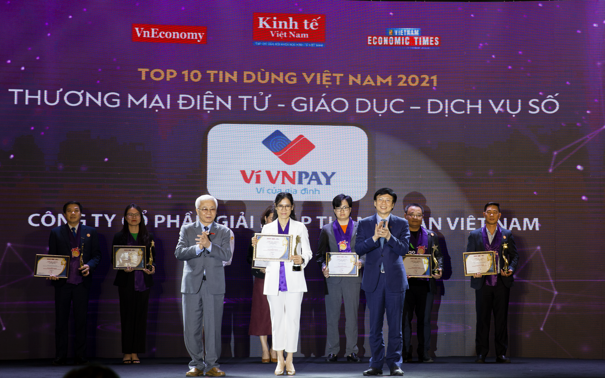 Ví VNPAY lọt top 10 dịch vụ số Tin dùng Việt Nam 2021